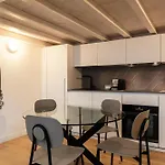 Youhosty - Porta Venezia Design Apartment *